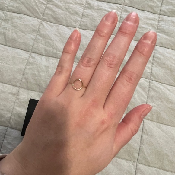Quince 14K Gold Circle Ring - Picture 4 of 5